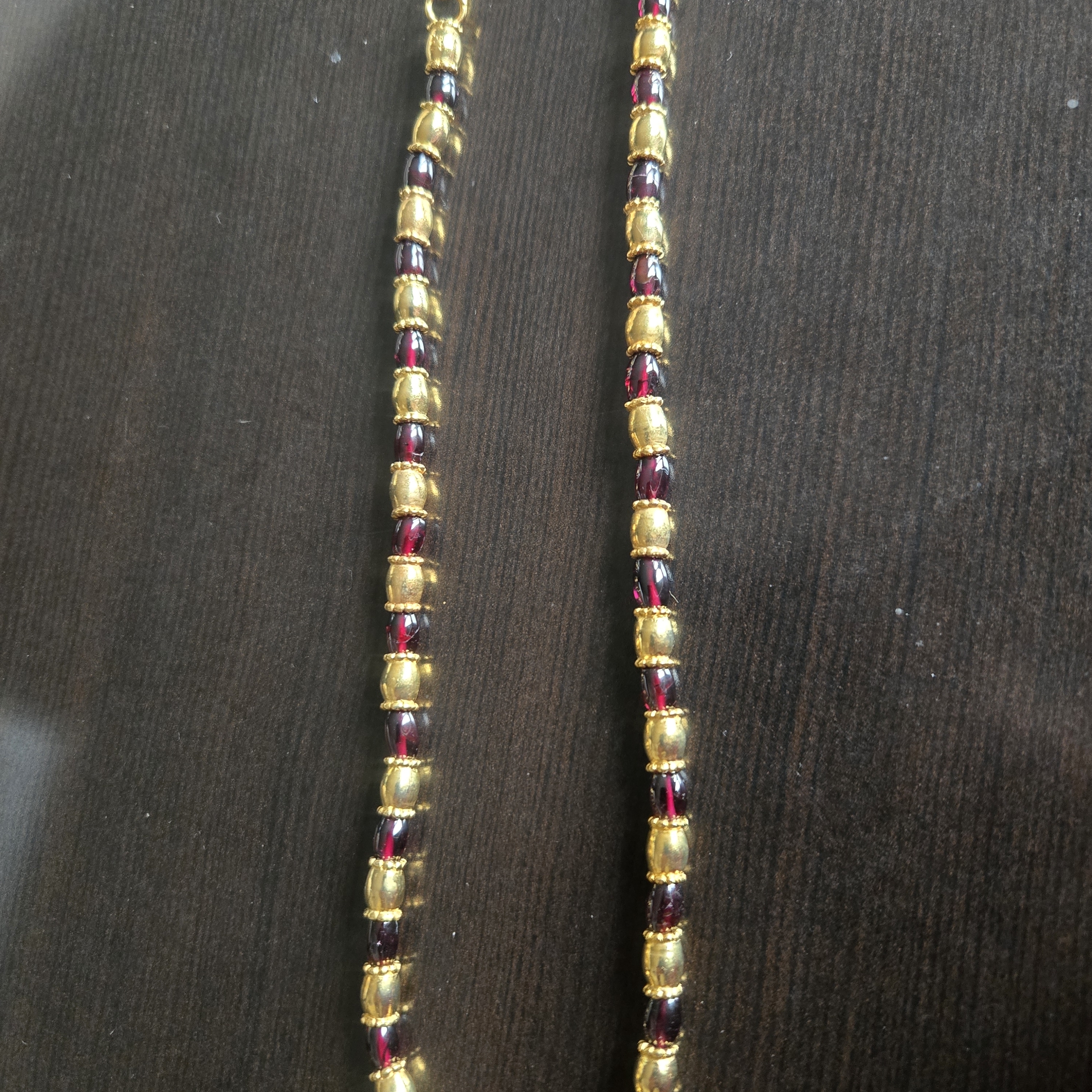 Elegant Gold And Red Beaded Necklace